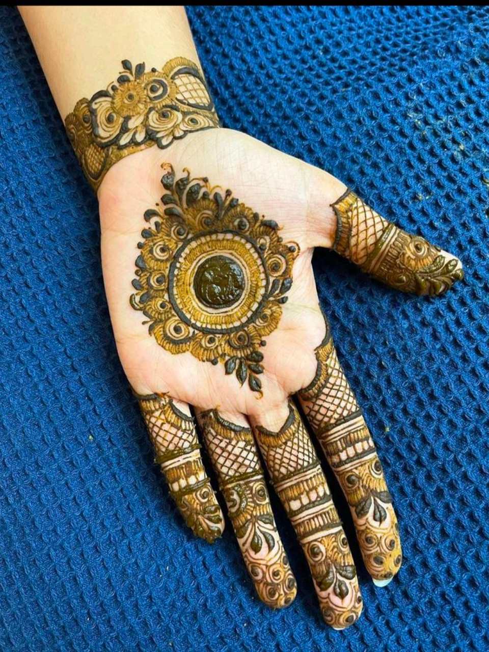 Mandala Mehndi Design 1 by Anushka Mehndi Goa