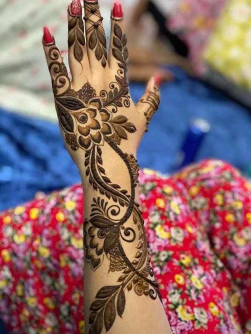 Arabic Mehndi Design 8 by Anushka Mehndi Goa
