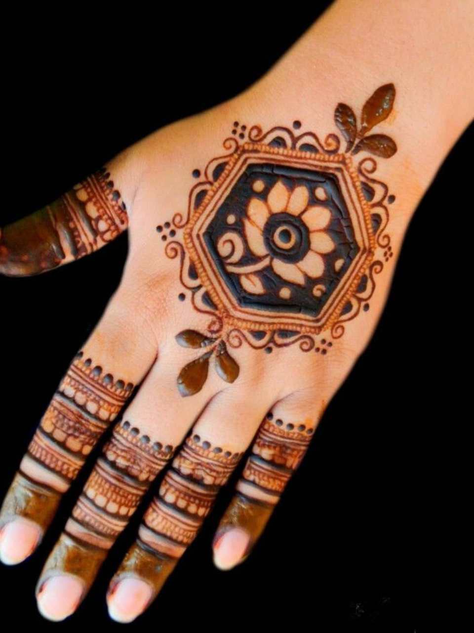 Mandala Mehndi Design 9 by Anushka Mehndi Goa
