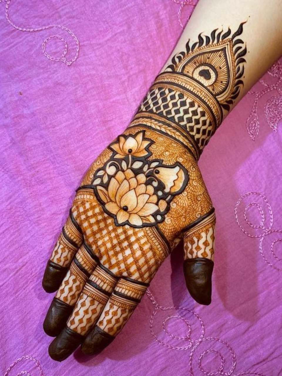 Indian Mehndi Design 4 by Anushka Mehndi Goa