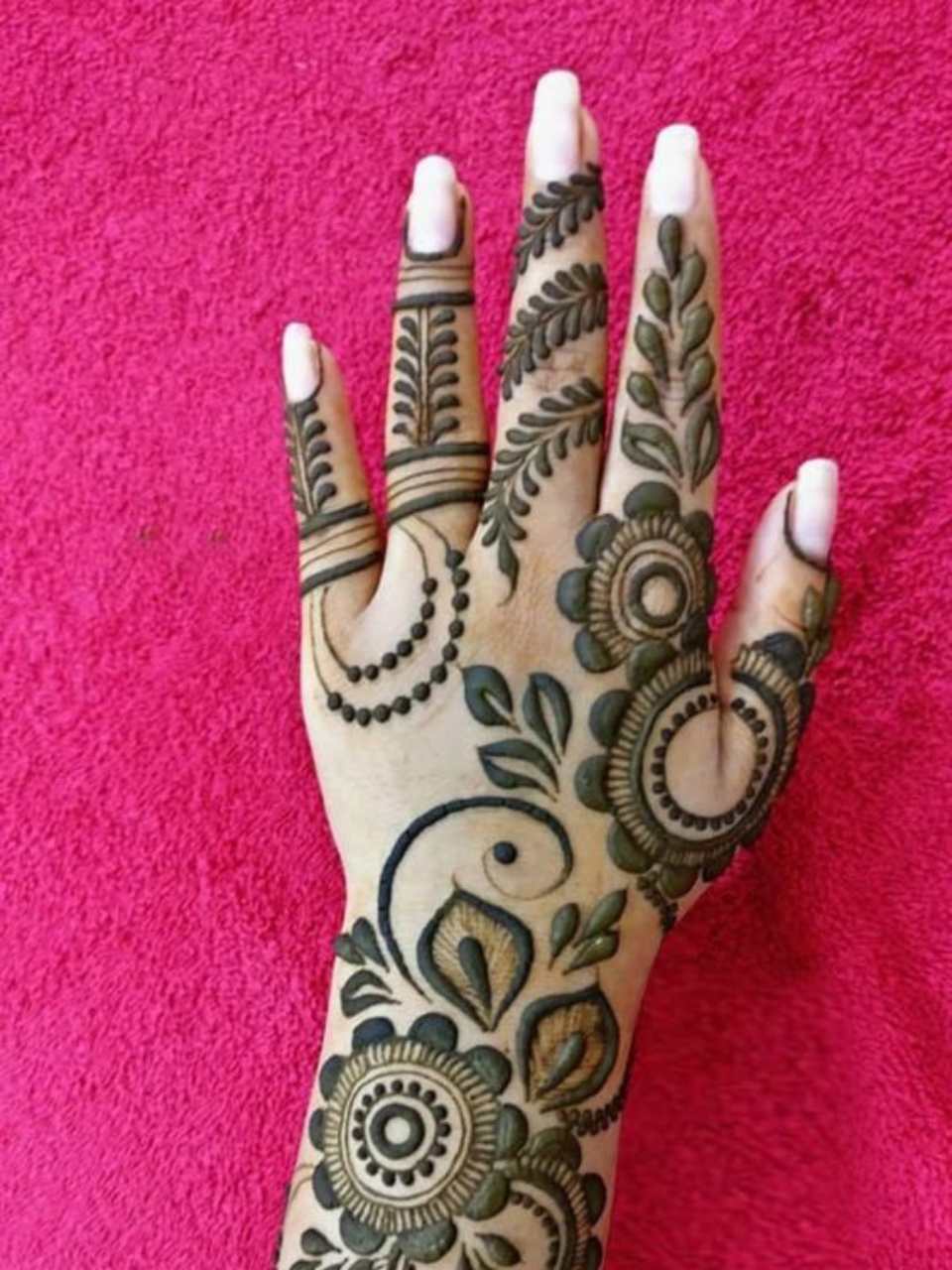 Arabic Mehndi Design 3 by Anushka Mehndi Goa