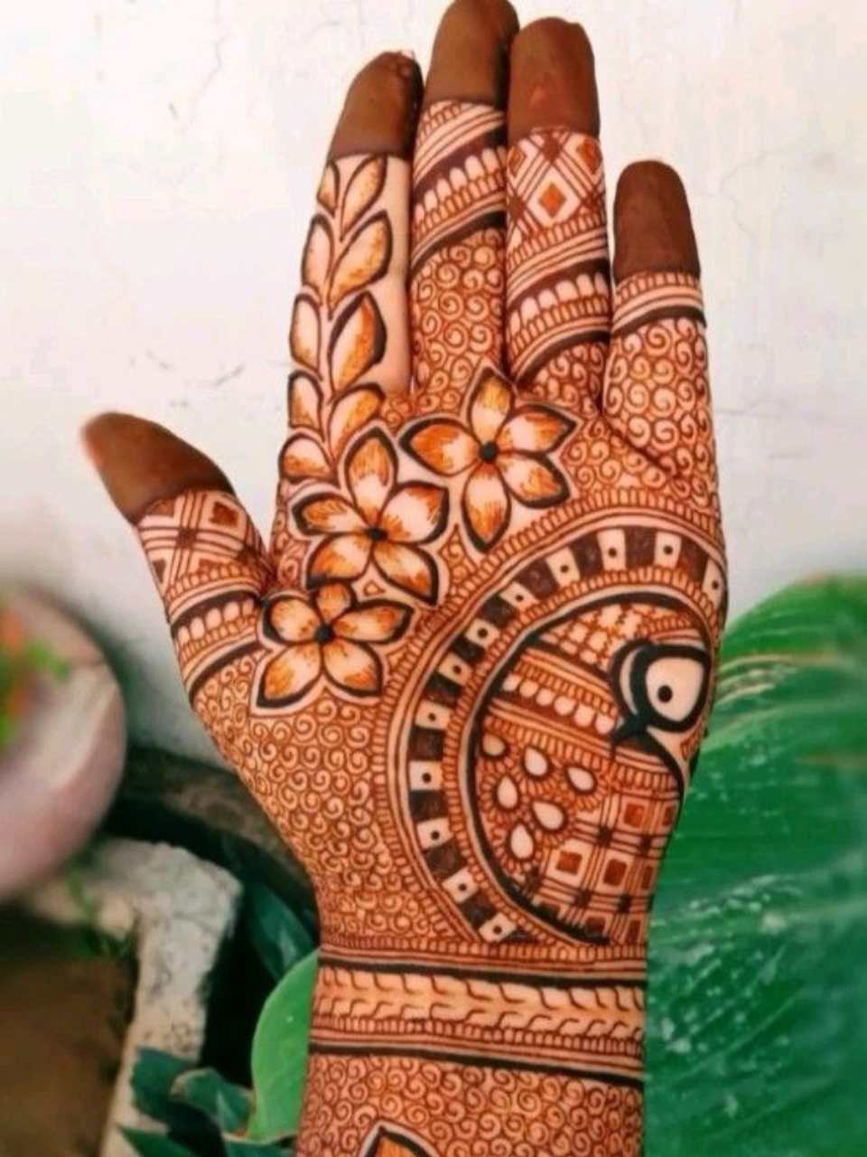 Arabic Mehndi Design 4 by Anushka Mehndi Goa