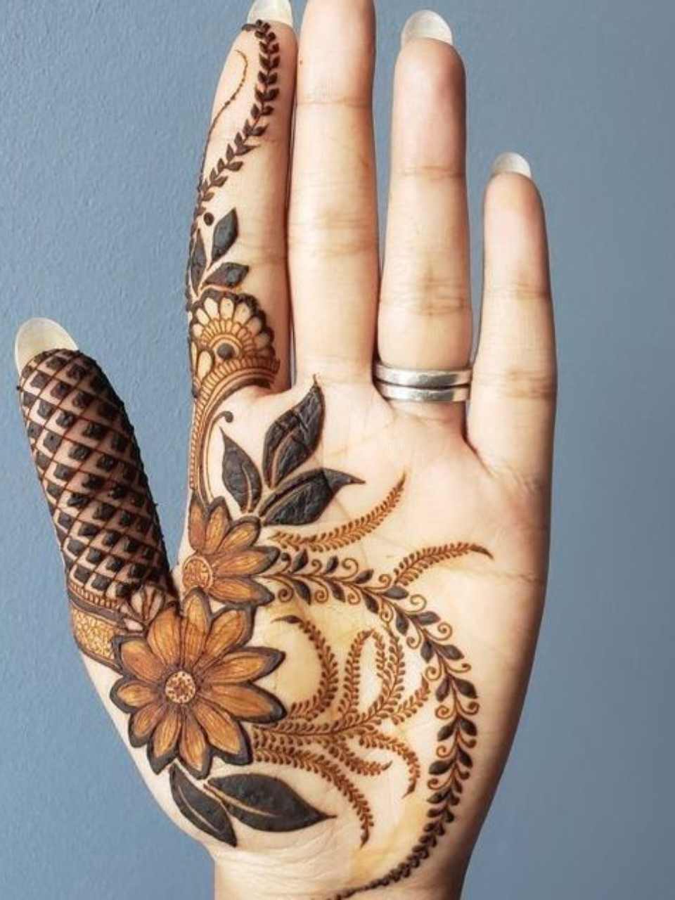 Fancy Mehndi Design 6
