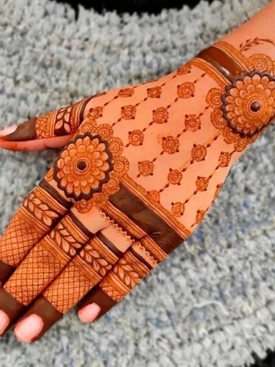 Fancy Mehndi Design 7