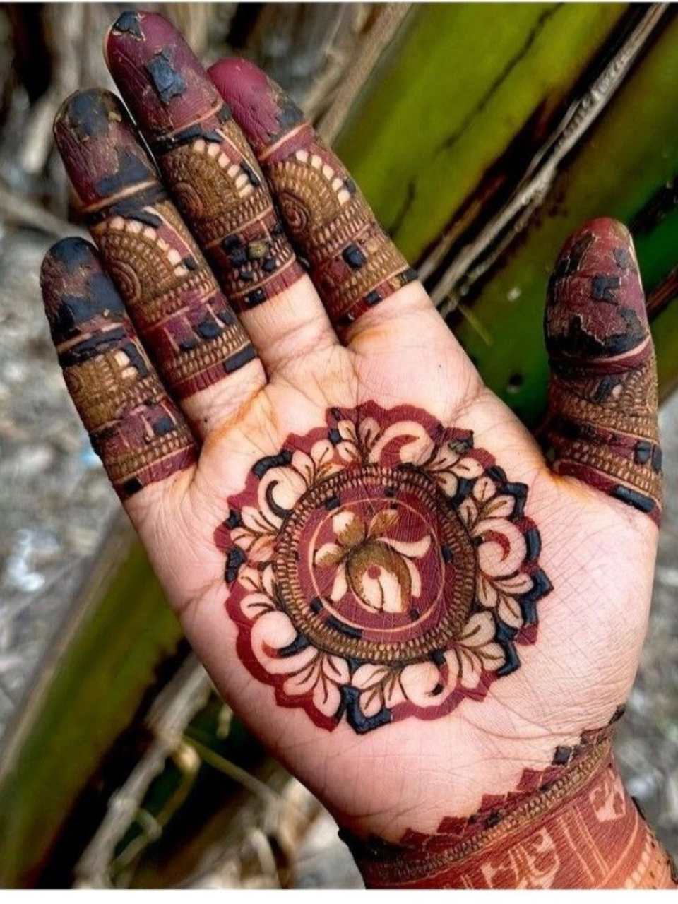 Mandala Mehndi Design 2 by Anushka Mehndi Goa