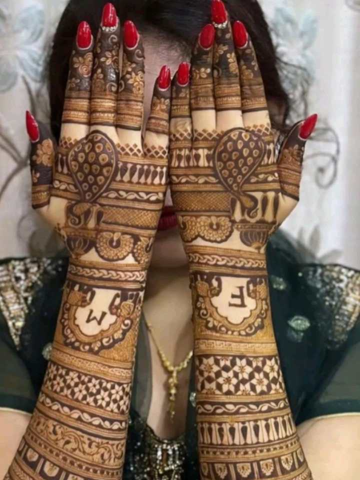 Bridal Mehndi Design 9 by Anushka Mehndi Goa